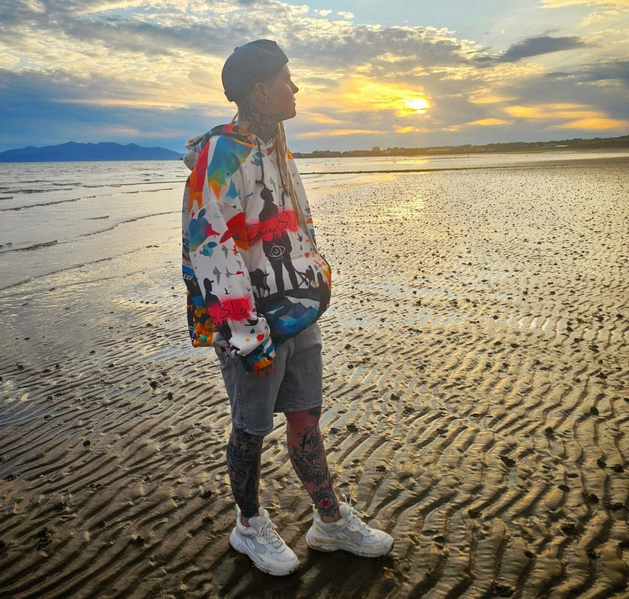 ARK OF REBIRTH HOODY